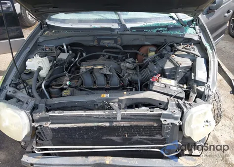 2002 Ford Escape Xlt из США, поврежденный, VIN 1FMCU04102KC60048